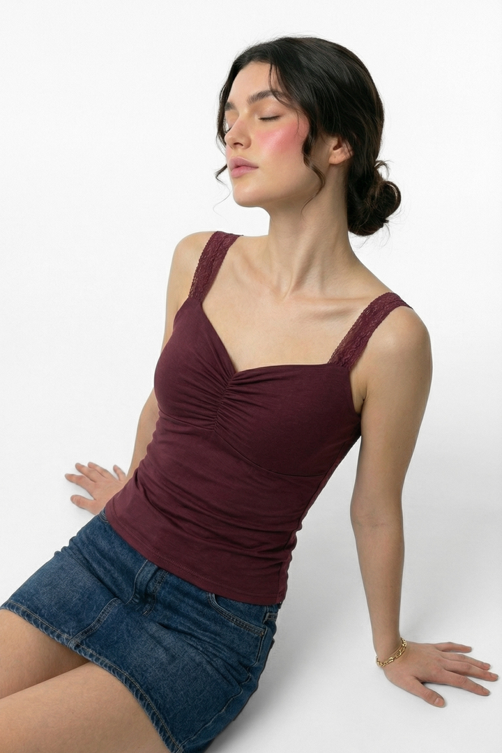 Lucy Lace Sweetheart Ruched Top- Wine