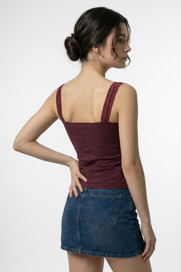Lucy Lace Sweetheart Ruched Top- Wine