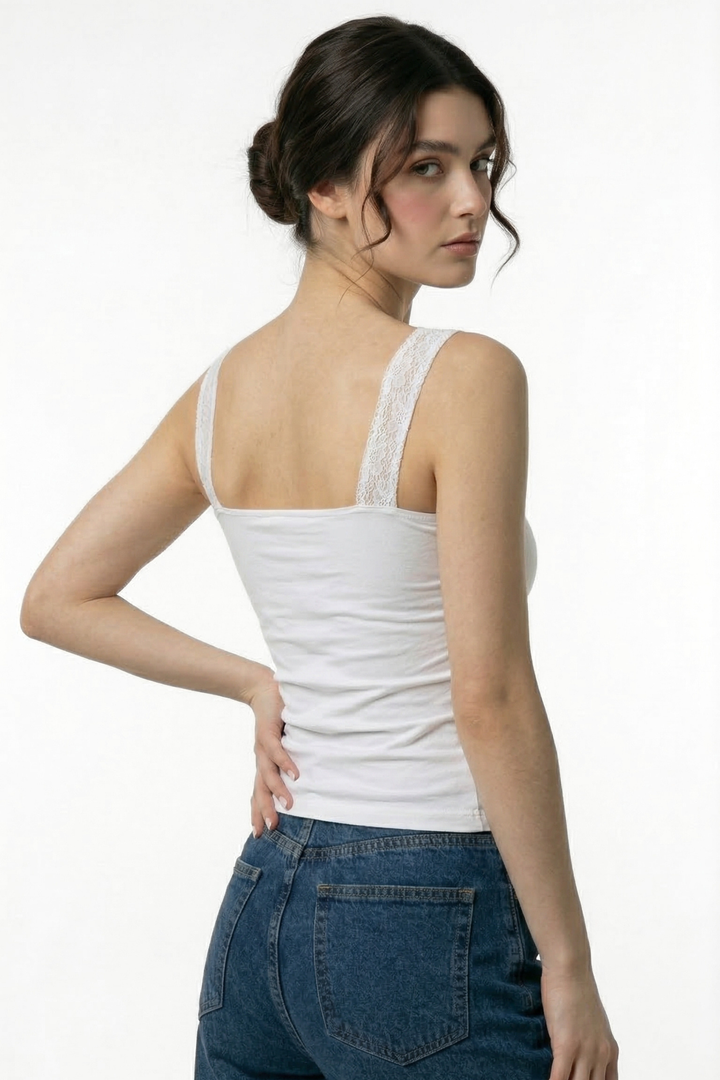 Lucy Lace Sweetheart Ruched Top- White