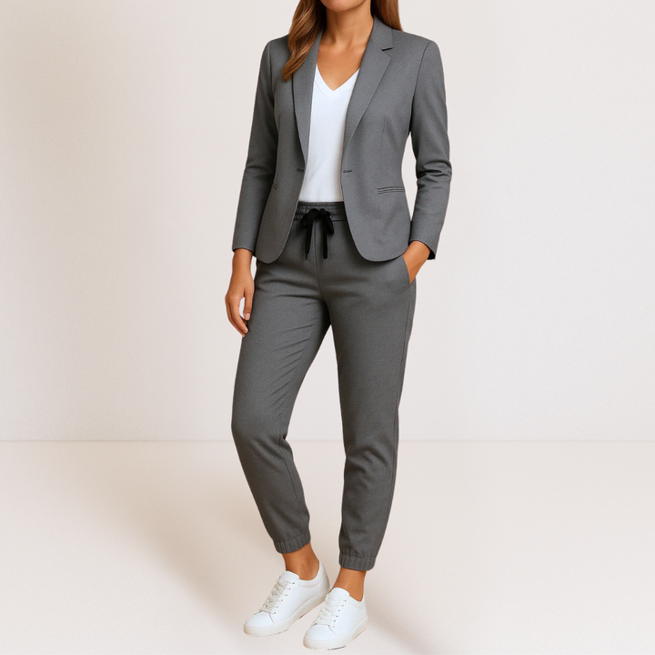 Beatrice | Modern Elegance in a Comfortable Two-Piece Set