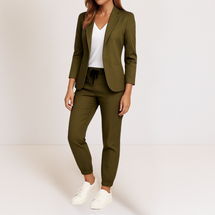 Beatrice | Modern Elegance in a Comfortable Two-Piece Set