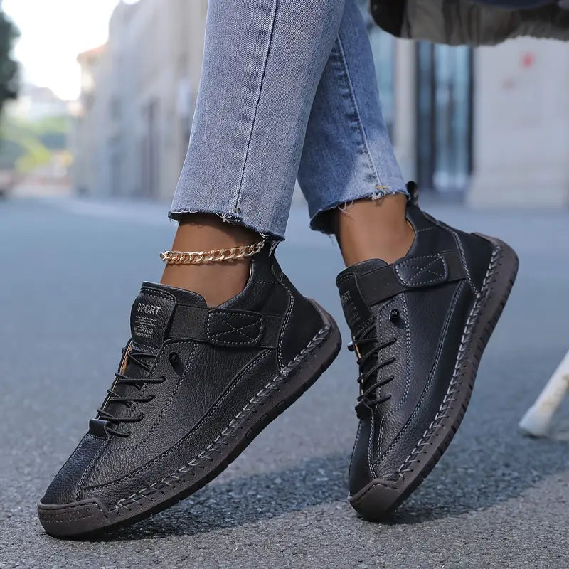 Nova Orthopedic Sneakers