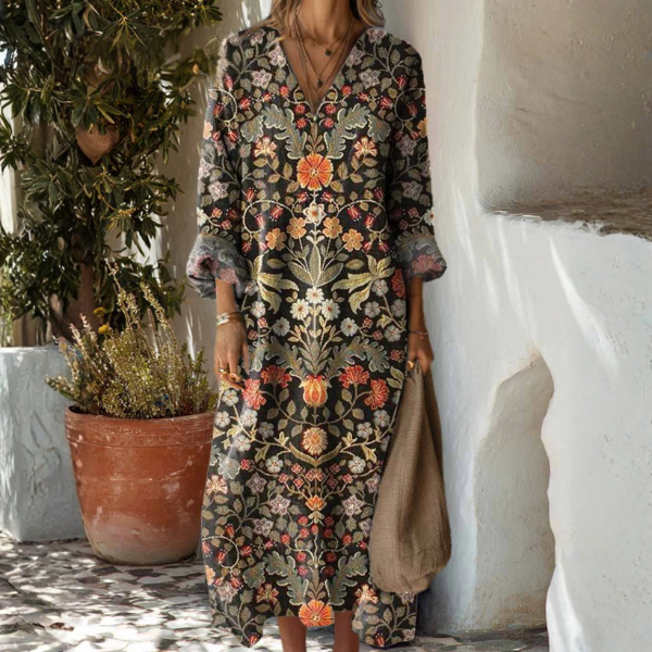 Ruby | Creative Dress with Turn