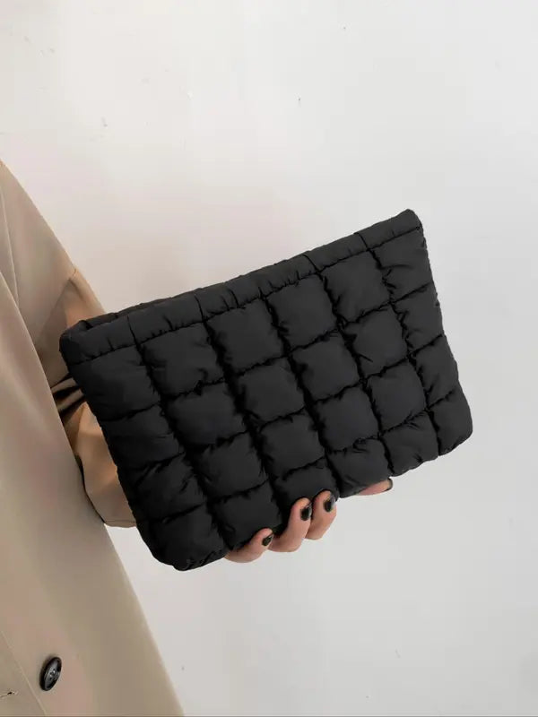 EMILY | Large Capacity Quilted Pouch