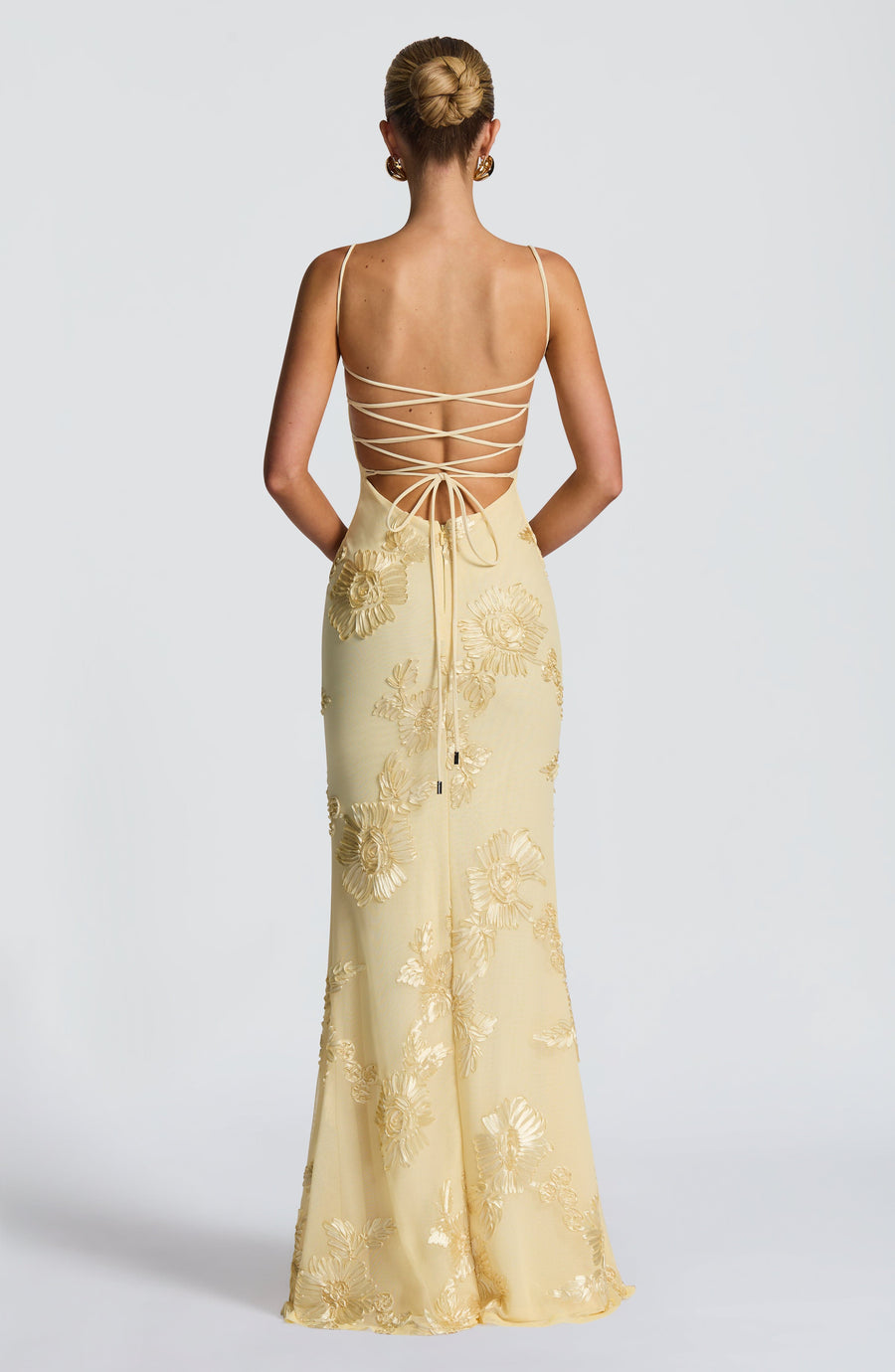 Elara | Structured elegance with exclusive details